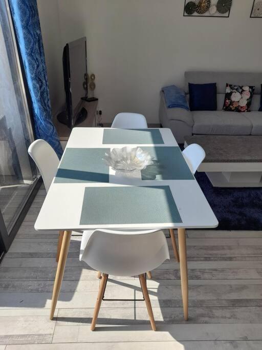 Belle Maison Neuve A 15 Min De Bordeaux Et 35 Min Cestas Buitenkant foto